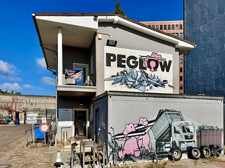 peglow-slider-01 Peglow